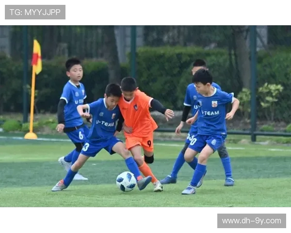 聚焦新疆兵超联赛呈现绿茵激情与地区足球发展新篇章壮丽图景力量